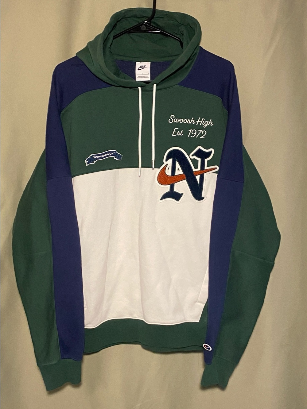 Nike NSW Varsity Club  Swoosh High Est 1972 Fleece Hoodie Pullover Green L